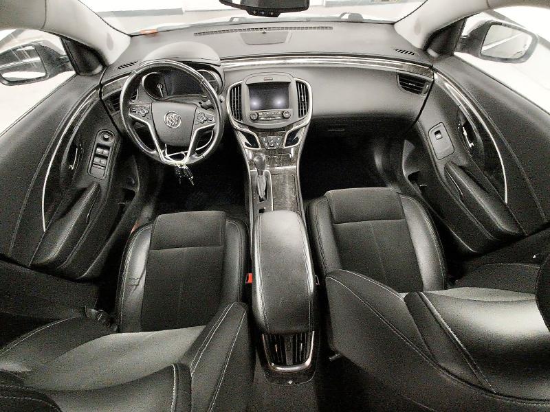 2016 Buick Lacrosse VIN 1G4GA5G33GF236735 COPART salvage auction — MINOR DENT/SCRATCHES, Wv - Certificate Of Title, sold $700 on 2026-07-28 (photo 8)