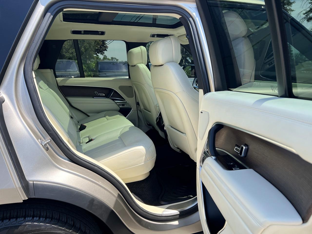 2023 Land Rover Range Rover VIN SALKP9FU0PA018871 COPART salvage auction — Minor Dent/Scratches, CT - CERTIFICATE OF TITLE (P), sold $66,500 on 2026-07-01 (photo 6)
