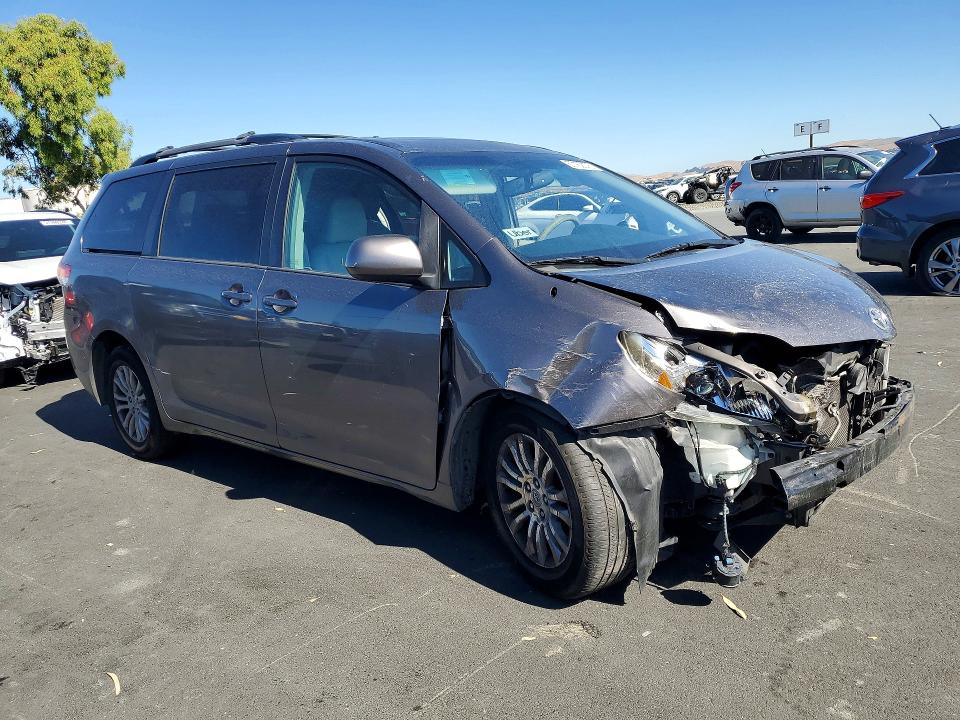 2013 Toyota Sienna VIN 5TDYK3DC9DS395303 COPART salvage auction — FRONT END, Ca - Salvage Certificate, sold $1,100 on 2026-07-08 (photo 4)