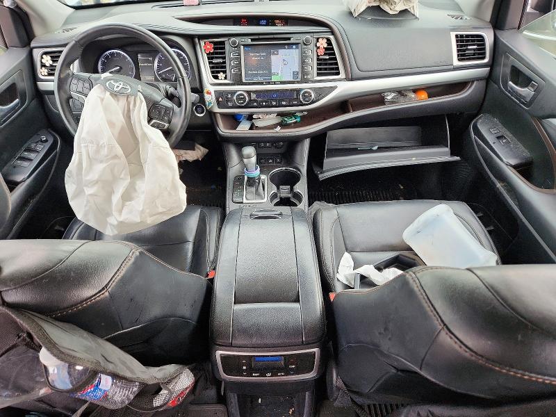 2018 Toyota Highlander VIN 5TDJZRFH5JS541300 COPART salvage auction — FRONT END, IL - SALVAGE CERTIFICATE, sold $4,850 on 2026-07-29 (photo 8)