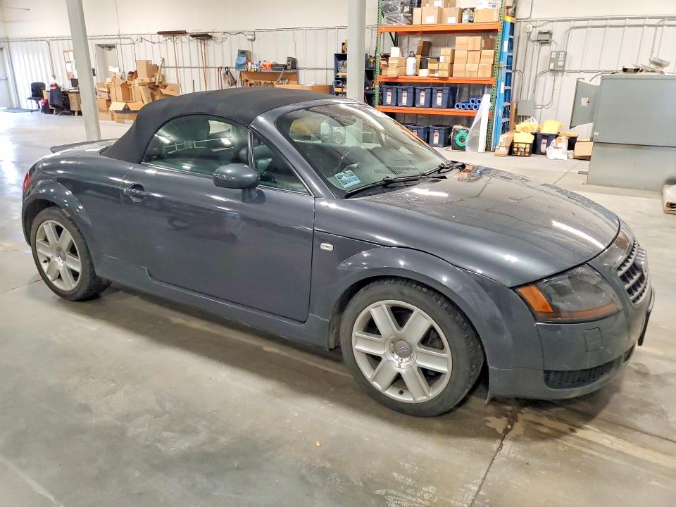 2004 Audi Tt VIN TRUTC28N741005945 COPART salvage auction — HAIL, Mn - Cert Of Title-Prior Salvage, sold $800 on 2026-07-27 (photo 4)