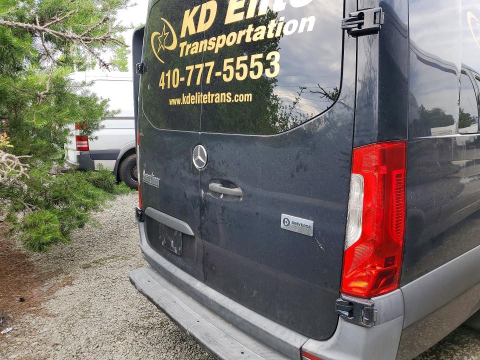 2020 Mercedes-benz Sprinter VIN W1X5EDHYXLT025600 COPART salvage auction — MINOR DENT/SCRATCHES, Md - Certificate Of Title (P), sold $20,700 on 2026-07-10 (photo 6)