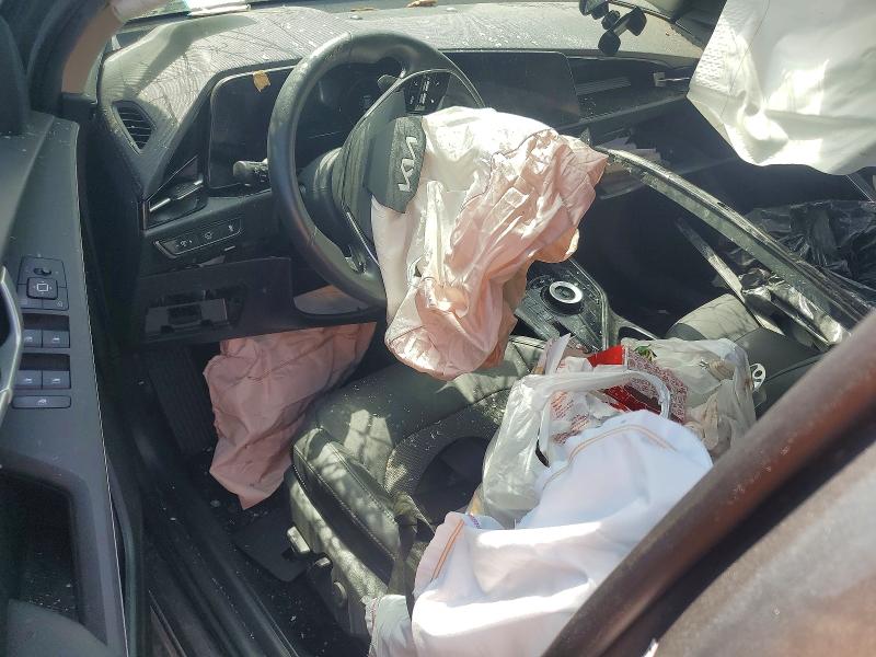 2024 Kia Niro VIN KNDCR3L19R5111056 COPART salvage auction — ROLLOVER, CA - NON-REPAIRABLE VEHICLE CERT, sold $1,600 on 2026-07-22 (photo 8)