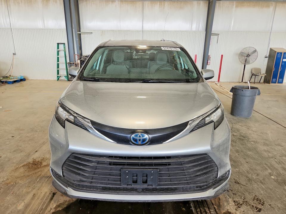 2022 Toyota Sienna VIN 5TDKSKFC3NS062223 COPART salvage auction — SIDE, Oh - Certificate Of Title, sold $675 on 2026-07-28 (photo 5)