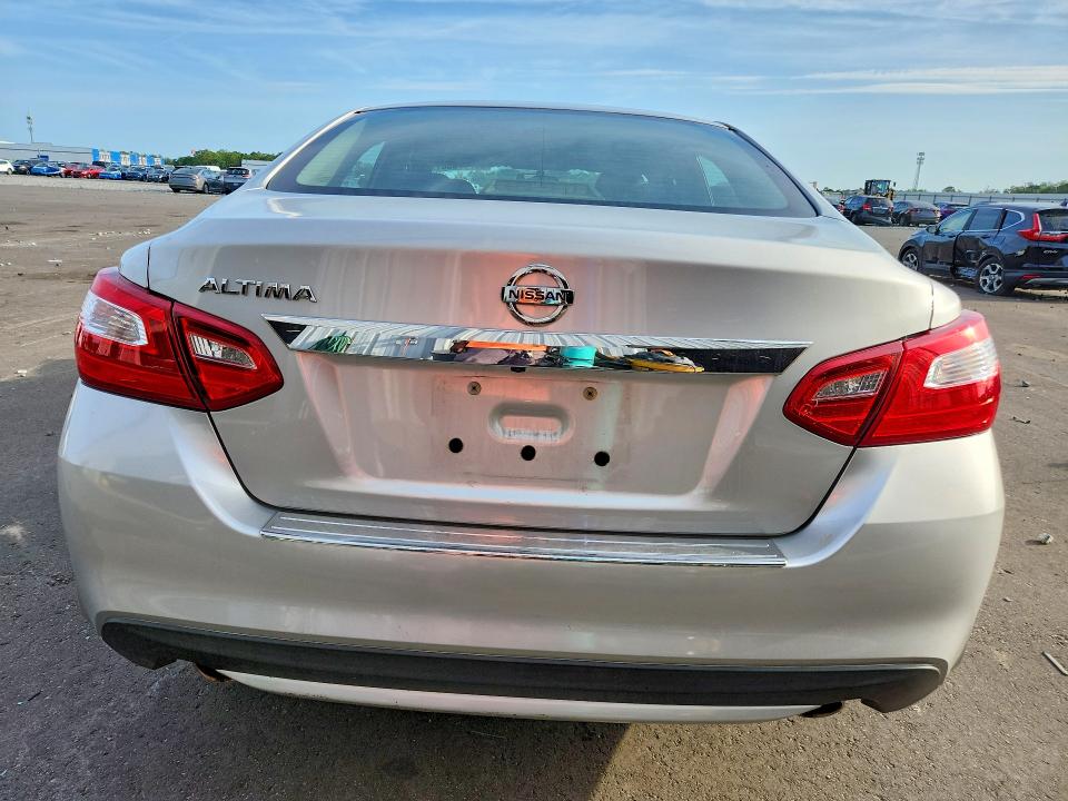 2017 Nissan Altima VIN 1N4AL3APXHC252475 COPART salvage auction — FRONT END, Fl - Cert Of Title Slvg Rebuildable, sold $950 on 2026-07-06 (photo 6)
