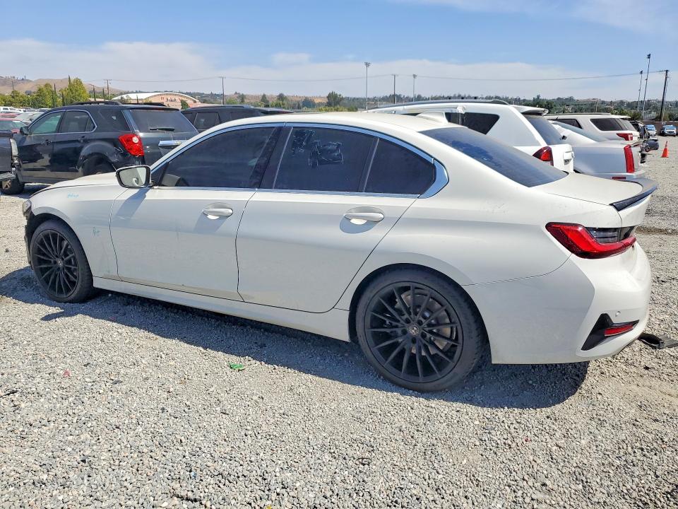 2019 BMW VIN WBA5R1C55KAK09348 COPART salvage auction — FRONT END, Ca - Salvage Certificate, sold $8,300 on 2026-07-29 (photo 2)