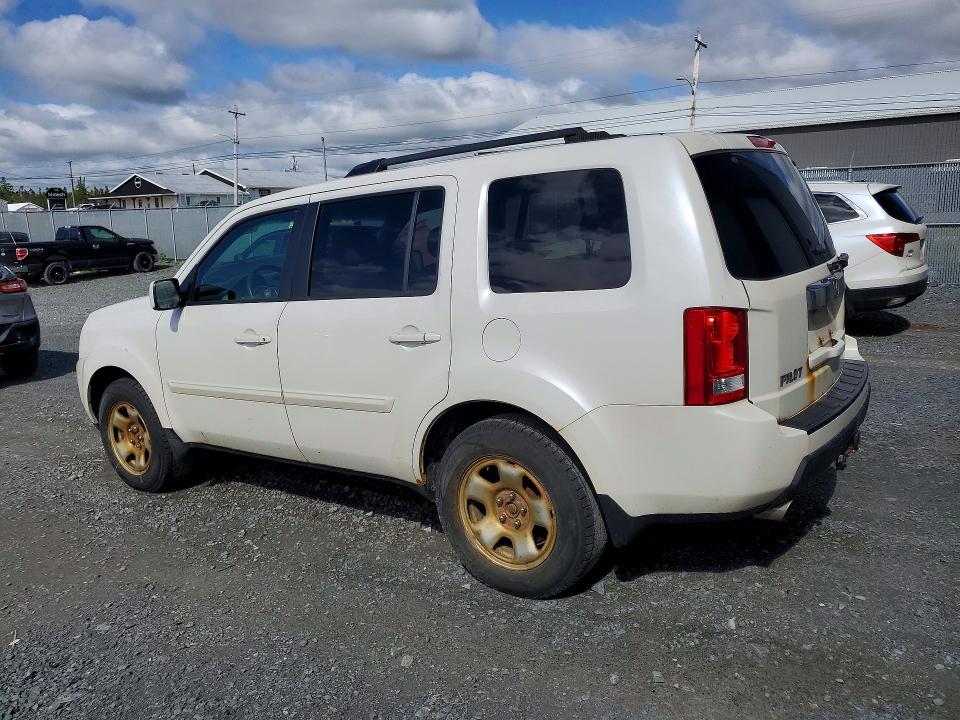 2011 Honda Pilot VIN 5FNYF4H45BB501065 COPART salvage auction — MINOR DENT/SCRATCHES, Ns - Cert Of Registration, sold $800 on 2026-07-03 (photo 2)
