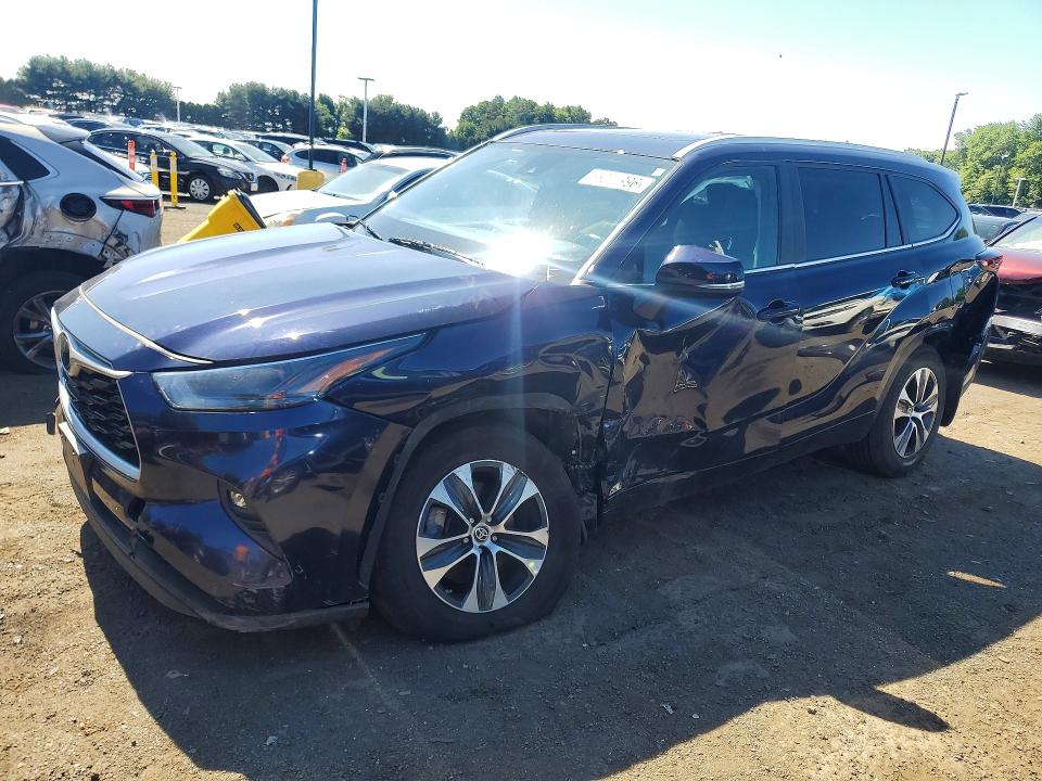 2024 Toyota Highlander VIN 5TDKDRBH2RS534292 COPART salvage auction — ALL OVER, CT - CERT OF TITLE-SALVAGE, sold $13,300 on 2026-07-23 (photo 1)