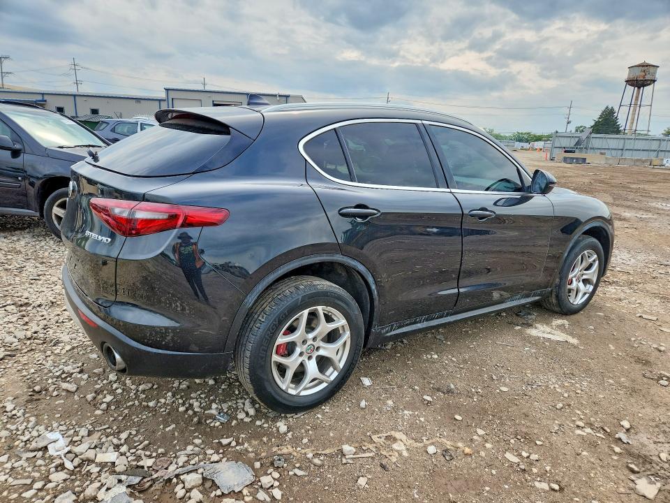 2019 Alfa romeo Stelvio VIN ZASPAKAN0K7C32245 COPART salvage auction — FRONT END, IL - CERTIFICATE OF TITLE, sold $400 on 2026-07-29 (photo 3)