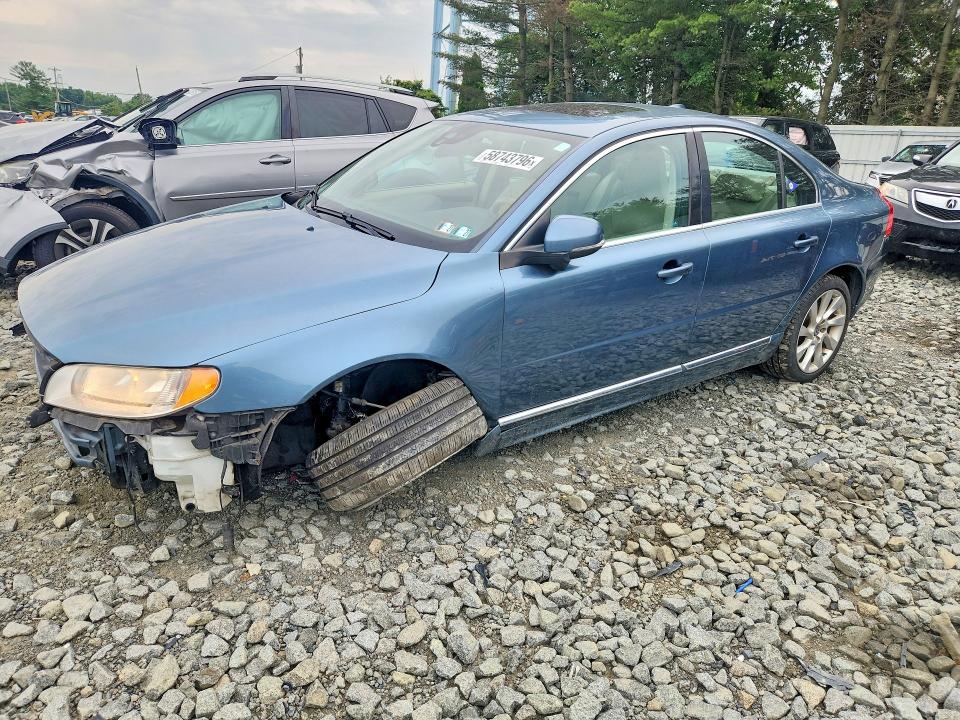 2012 Volvo S80 VIN YV1902AH0C1160430 COPART salvage auction — FRONT END, Pa - Certificate Of Salvage, sold $475 on 2026-08-10 (photo 1)