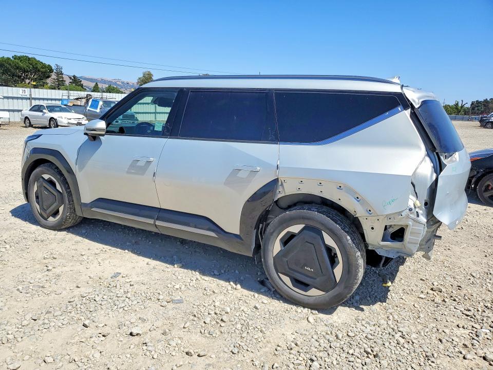 2024 Kia Ev9 VIN KNDADFS54R6027345 COPART salvage auction — REAR END, Ca - Salvage Certificate, sold $11,200 on 2026-07-28 (photo 2)