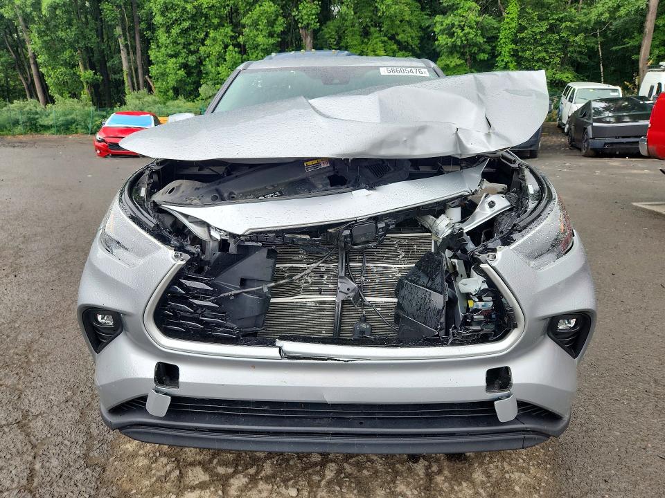 2022 Toyota VIN 5TDZARAH7NS516762 COPART salvage auction — FRONT END, Fl - Cert Of Title Slvg Rebuildable, sold $12,200 on 2026-07-09 (photo 5)