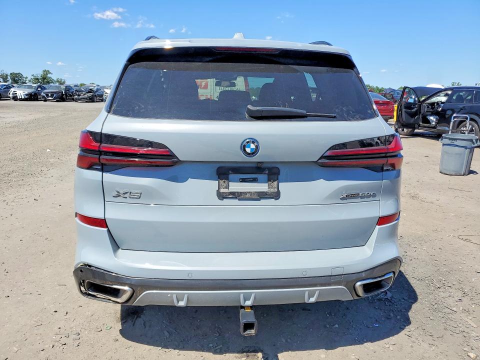 2024 BMW VIN 5UX43EU00R9U05394 COPART salvage auction — FRONT END, VA - CERT OF TITLE - SALVAGE, sold $32,250 on 2026-07-15 (photo 6)