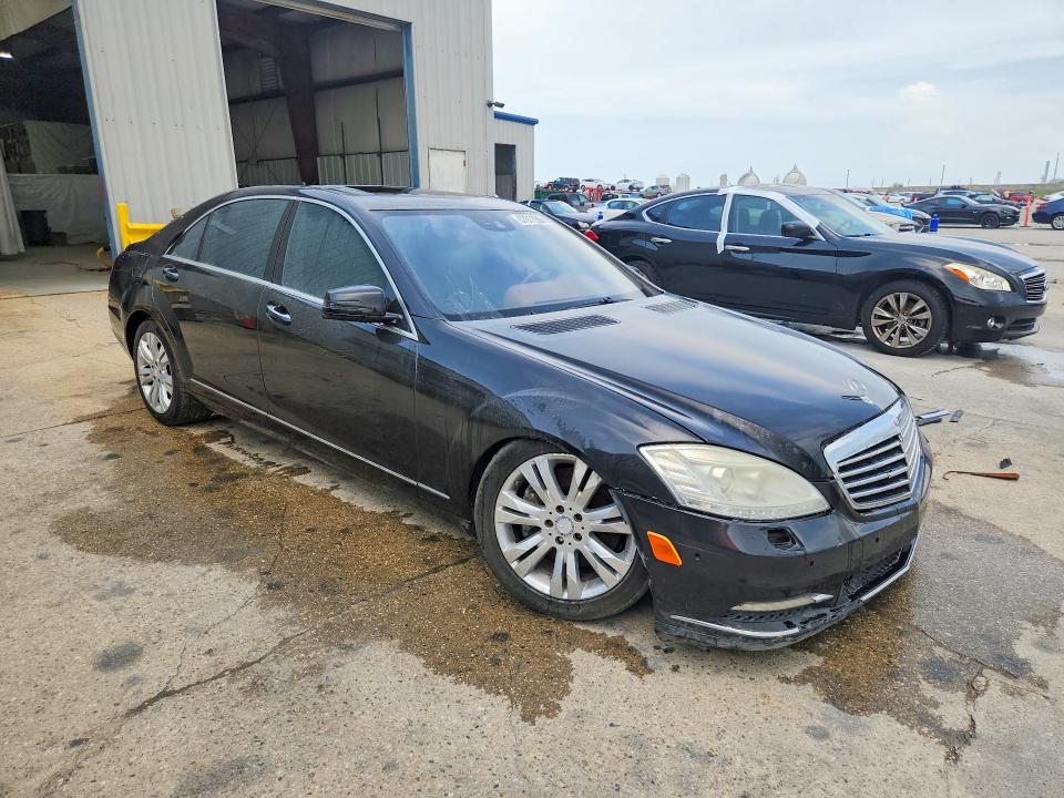 2010 Mercedes-benz S class VIN WDDNG8GB4AA315327 COPART salvage auction — SIDE, La - Permit To Sell, sold $675 on 2026-07-08 (photo 4)