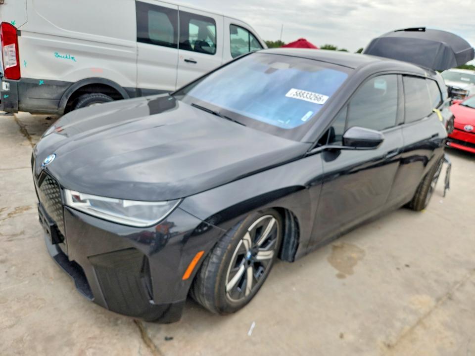 2022 BMW Ix VIN WB523CF02NCK83057 COPART salvage auction — REAR END, Tx - Salvage Vehicle Title, sold $18,500 on 2026-07-27 (photo 1)