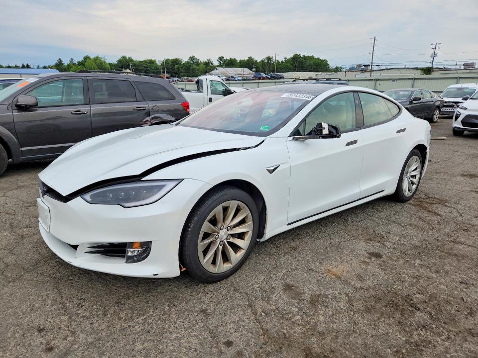 2018 Tesla Model s VIN 5YJSA1E27JF270691 — COPART salvage auction photo