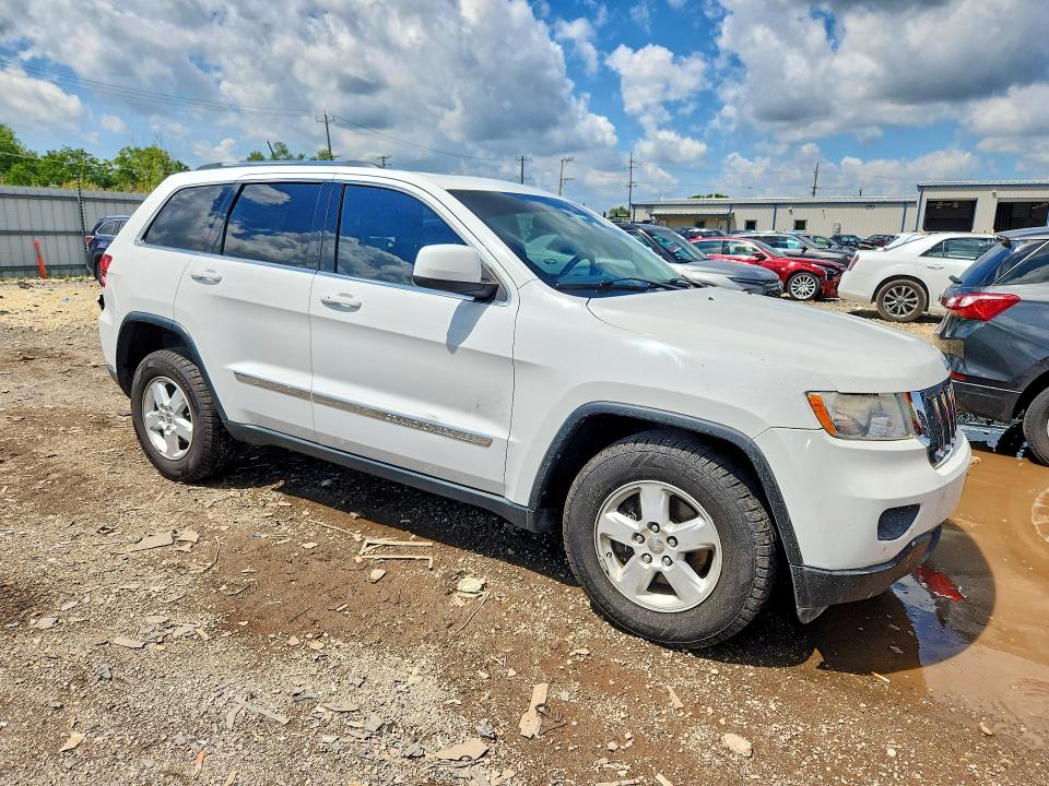 2013 Jeep VIN 1C4RJFAG8DC642232 COPART salvage auction — SIDE, Il - Salvage Certificate, sold $1,600 on 2026-07-31 (photo 4)
