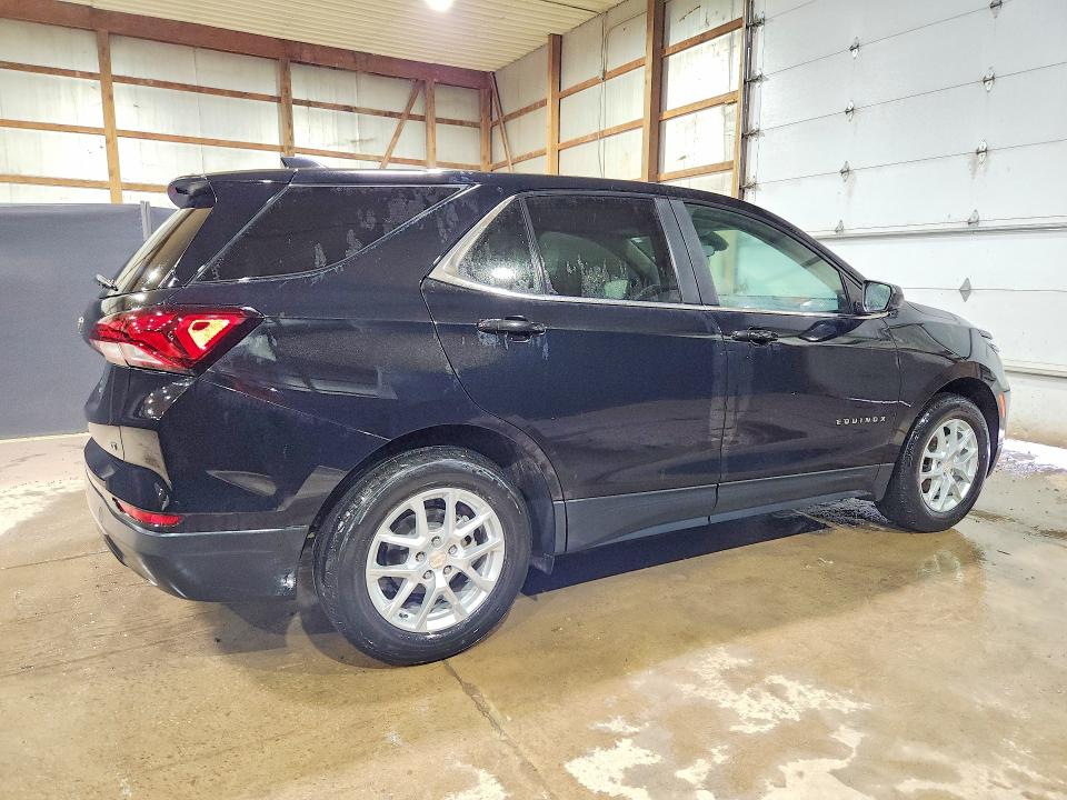 2023 Chevrolet Equinox VIN 3GNAXKEG0PL251834 COPART salvage auction — MINOR DENT/SCRATCHES, OH - CERTIFICATE OF TITLE, sold $15,500 on 2026-07-09 (photo 3)