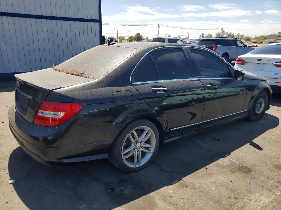 2013 Mercedes-benz C-klasse VIN WDDGF4HB0DR241378 COPART salvage auction — MECHANICAL, Nv - Lien Papers, Clean Title, sold $525 on 2026-07-29 (photo 3)