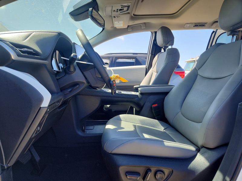2026 Toyota Sienna VIN 5TDYRKEC5TS306488 COPART salvage auction — FRONT END, CA - SALVAGE CERTIFICATE, sold $6,100 on 2026-07-28 (photo 7)