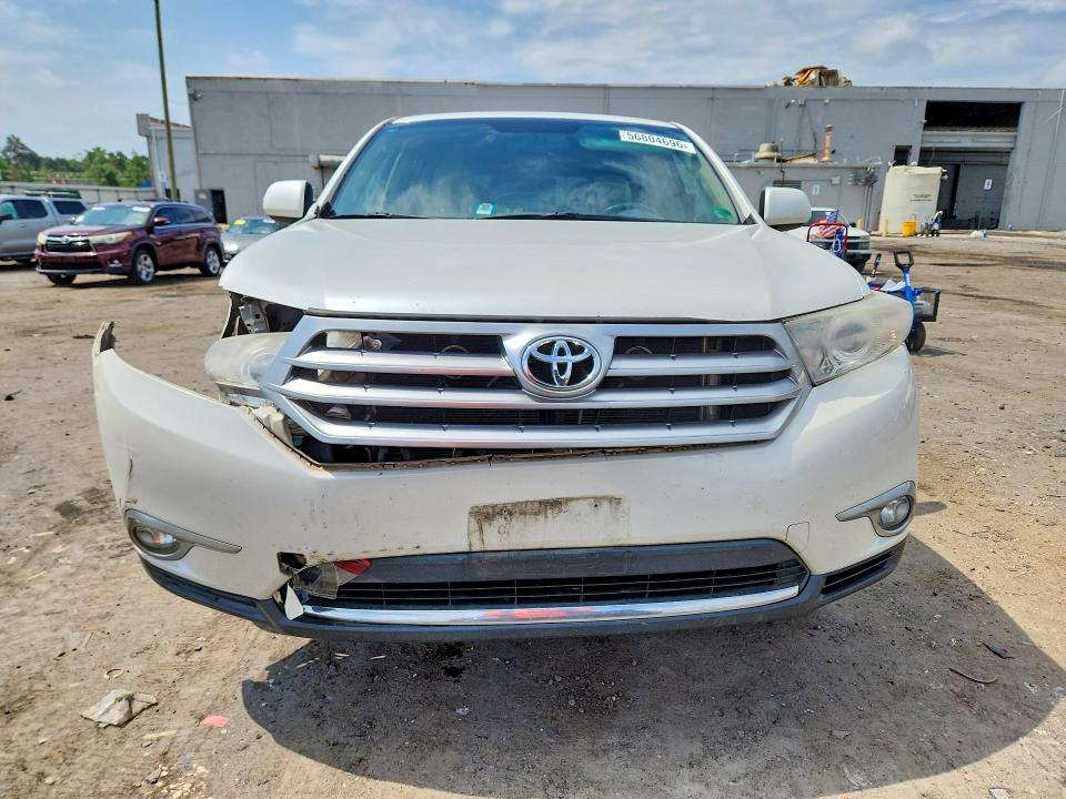 2012 Toyota Highlander VIN 5TDBK3EH1CS117350 COPART salvage auction — FRONT END, VA - CERT OF TITLE - SALVAGE, sold $2,250 on 2026-07-22 (photo 5)