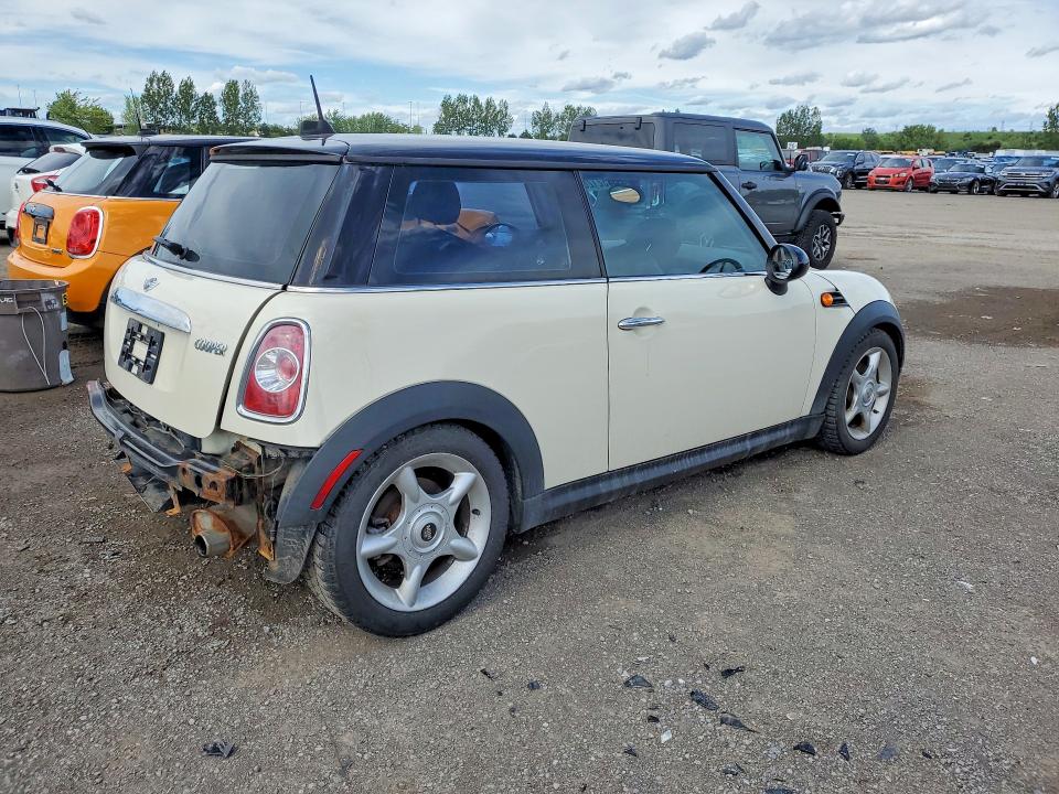 2011 Mini VIN WMWSU3C57BT252753 COPART salvage auction — REAR END, On - Permit No Brand - Unfit, sold $400 on 2026-07-07 (photo 3)