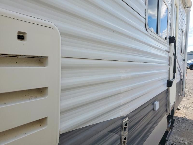 2022 Keys Trav trail VIN 4YDT31B236E321077 COPART salvage auction — HAIL, MS - CERT OF TITLE - HAIL SALVAGE, sold $30 on 2026-07-30 (photo 5)