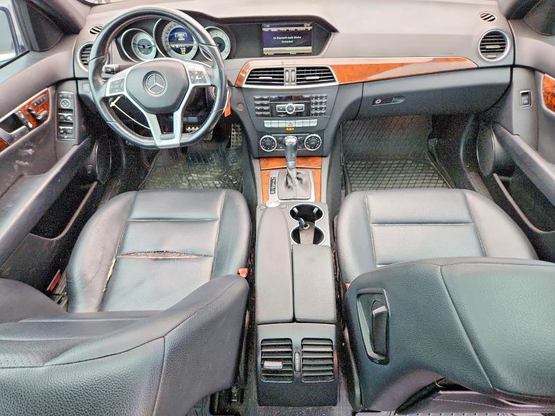 2013 Mercedes-benz VIN WDDGF8AB6DR276654 COPART salvage auction — REAR END, NY - MV-907A SALVAGE CERTIFICATE, sold $1,450 on 2026-07-27 (photo 8)