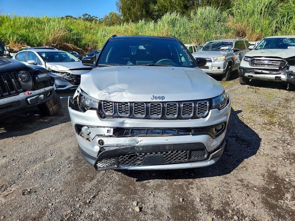 2025 Jeep Compass VIN 3C4NJDCN6ST525393 COPART salvage auction — FRONT END, Hi - Certificate Of Title, sold $7,000 on 2026-07-06 (photo 5)