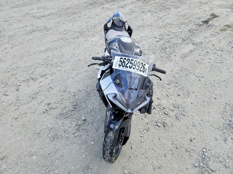 2025 Cf moto 675ss VIN LCEPEVLPXS6000822 COPART salvage auction — SIDE, CO - SALVAGE TITLE (P), sold $100 on 2026-07-30 (photo 5)