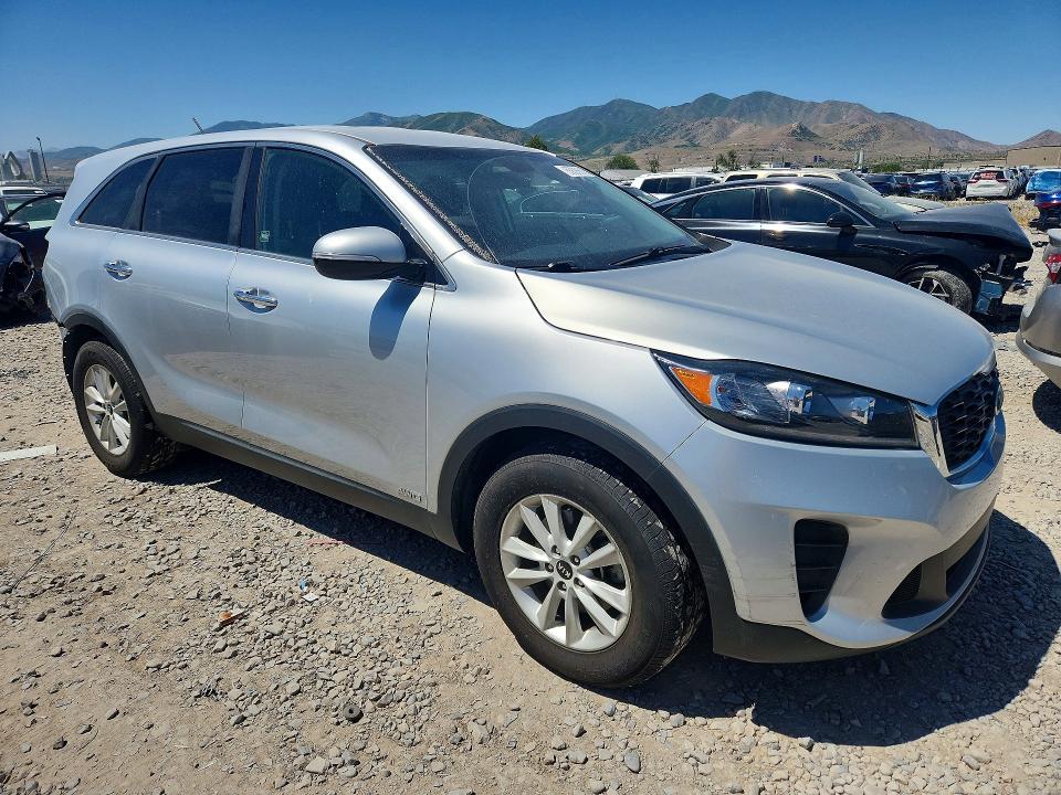 2019 Kia Sorento VIN 5XYPGDA51KG482079 COPART salvage auction — REAR END, Ut - Salvage Certificate, sold $3,250 on 2026-07-31 (photo 4)