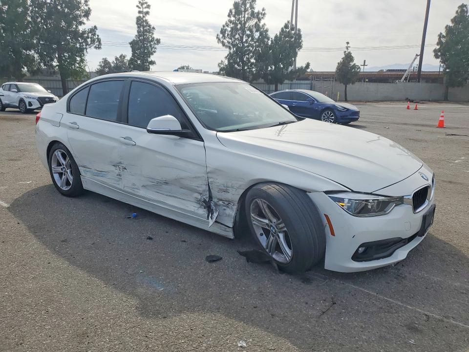 2018 BMW 3er VIN WBA8A9C5XJAD27917 COPART salvage auction — FRONT END, Salvage Title, sold $2,150 on 2026-07-28 (photo 4)