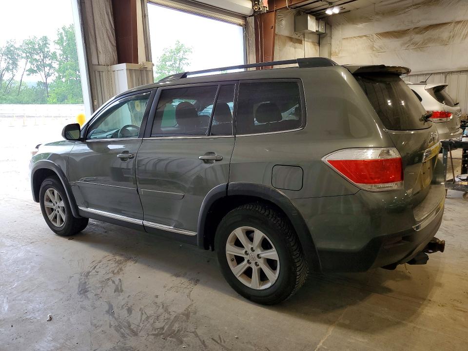 2013 Toyota Highlander VIN 5TDBK3EH4DS235524 COPART salvage auction — SIDE, Wi - Junked Vehicle Bill Of Sale, sold $2,150 on 2026-07-15 (photo 2)