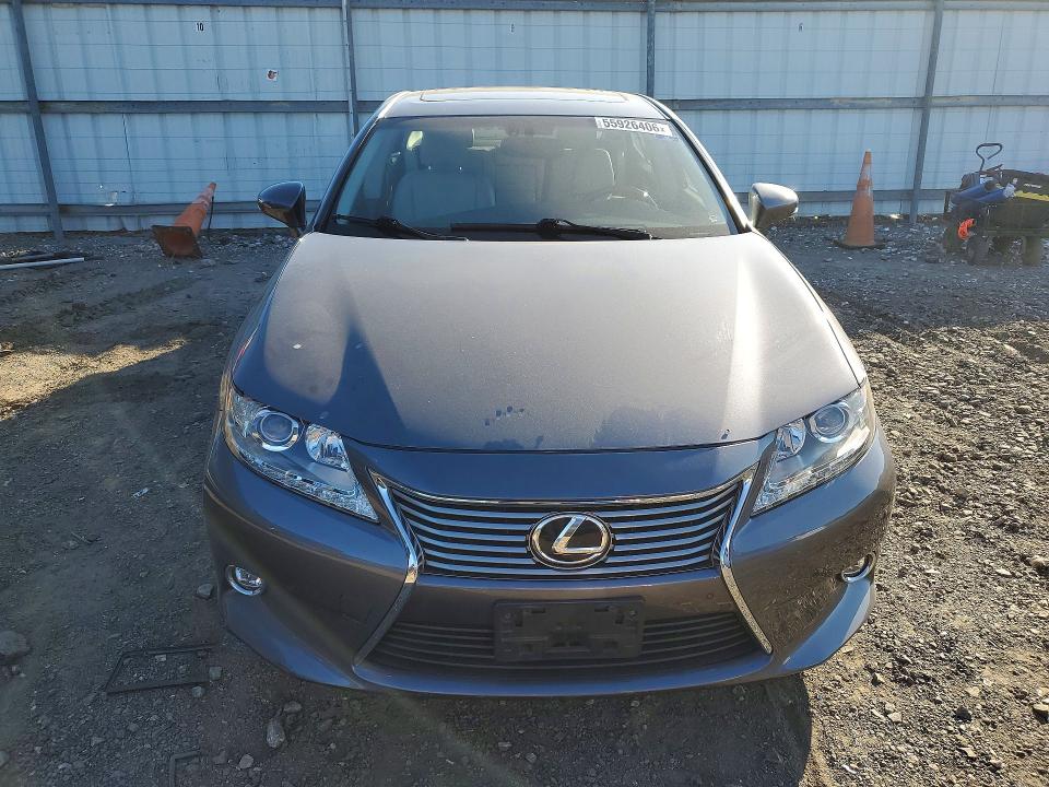 2014 Lexus VIN JTHBK1GG6E2088168 COPART salvage auction — MINOR DENT/SCRATCHES, MD - CERT OF SALVAGE > 75% DAMAGE, sold $5,900 on 2026-07-27 (photo 5)