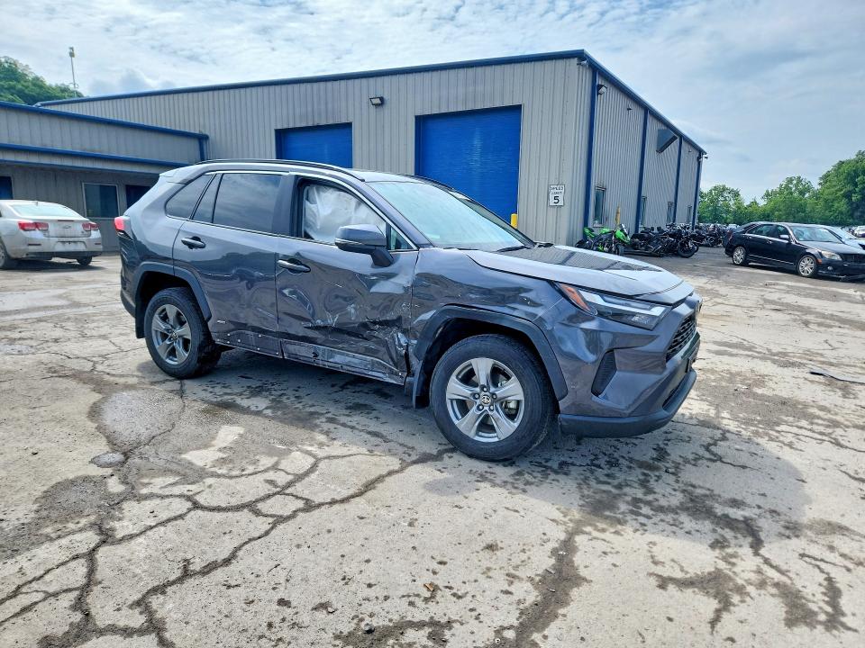 2025 Toyota Rav 4 VIN 4T3RWRFVXSU194208 COPART salvage auction — FRONT END, PA - CERTIFICATE OF SALVAGE, sold $15,200 on 2026-07-16 (photo 4)