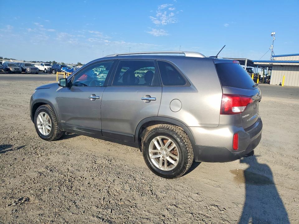 2015 Kia Sorento VIN 5XYKTDA72FG651295 COPART salvage auction — REAR END, Or - Dis/Dlr/Exp Only Clean Title, sold $1,850 on 2026-07-17 (photo 2)