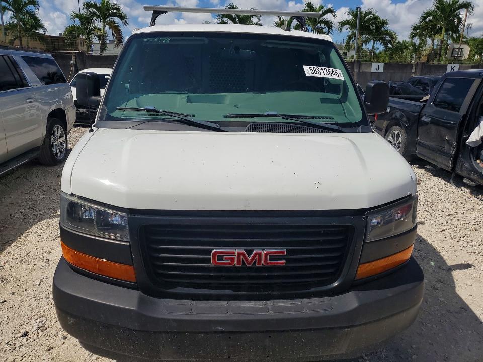 2018 Gmc Savana VIN 1GTW7AFP7J1342878 COPART salvage auction — MINOR DENT/SCRATCHES, FL - CERTIFICATE OF TITLE, sold $2,850 on 2026-07-29 (photo 5)