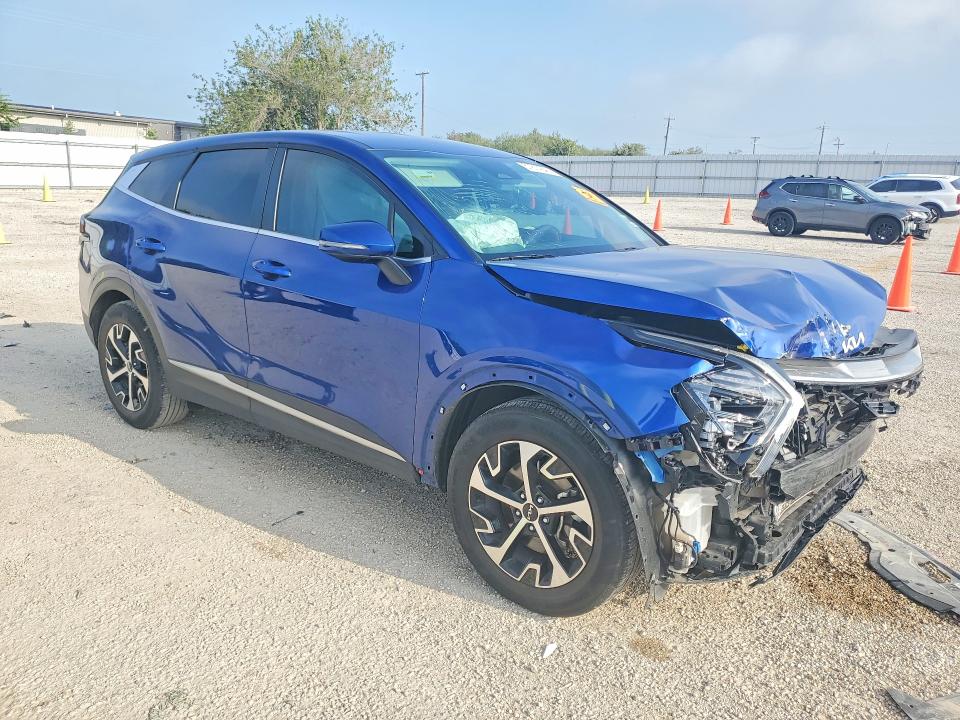 2024 Kia Sportage VIN 5XYK33DF7RG182853 COPART salvage auction — FRONT END, TX - SALVAGE VEHICLE TITLE (P), sold $4,150 on 2026-07-30 (photo 4)