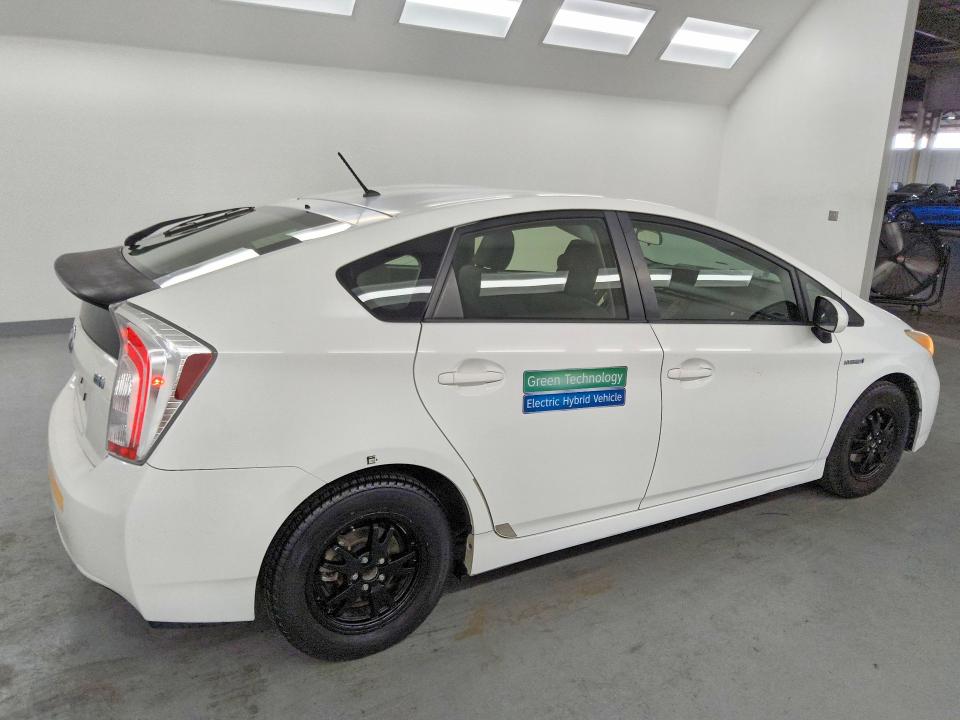 2012 Toyota Prius VIN JTDKN3DU1C5497723 COPART salvage auction — NORMAL WEAR, CA - DIS/DLR/EXP ONLY CLEAN TITLE, sold $4,100 on 2026-07-07 (photo 3)