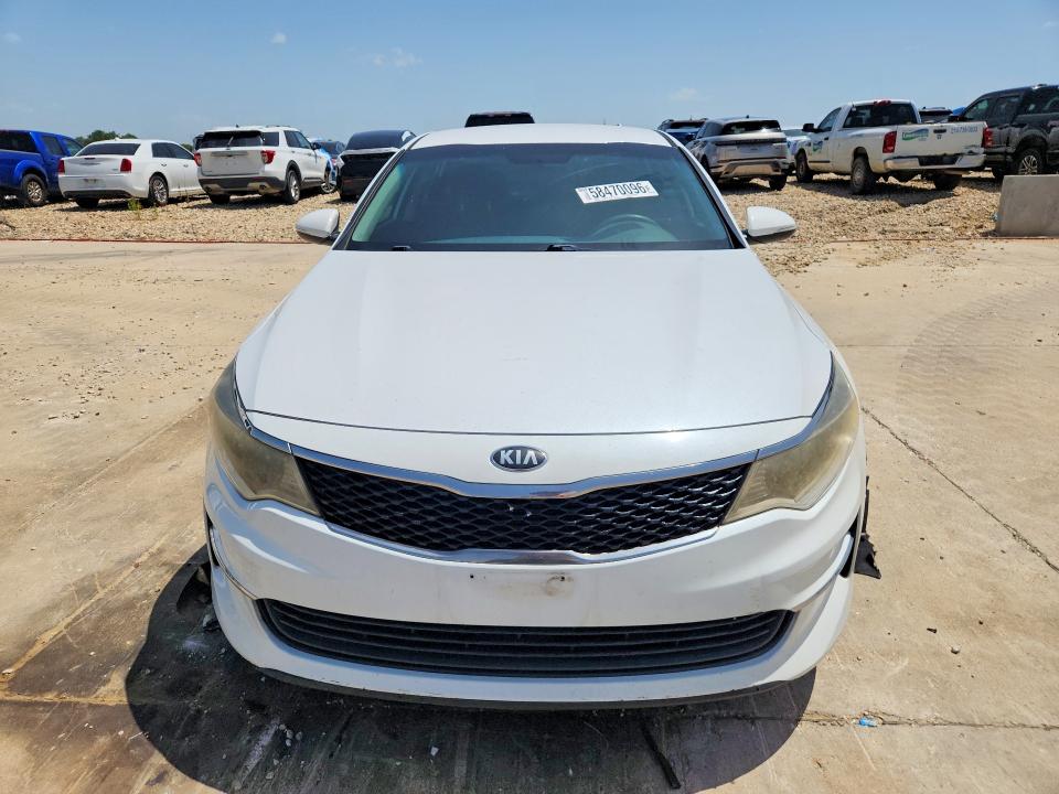2018 Kia Optima VIN 5XXGT4L35JG197976 COPART salvage auction — WATER/FLOOD, Tx - Salvage Title-Flood Damage, sold $550 on 2026-07-20 (photo 5)