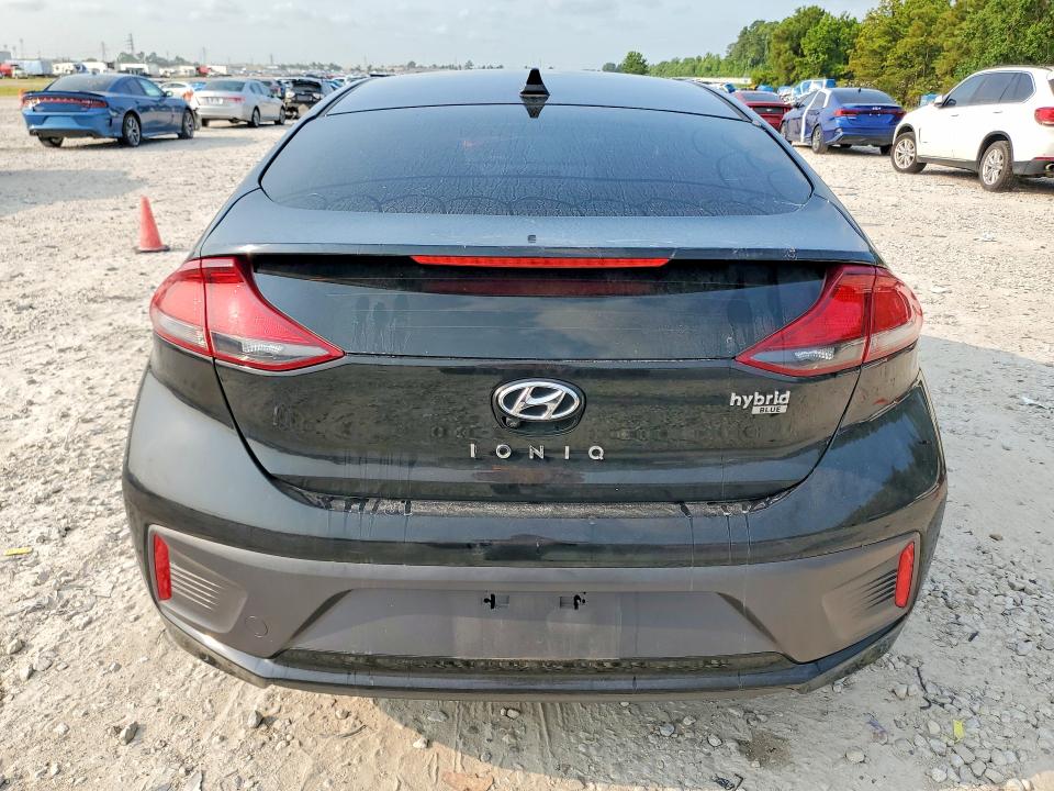 2021 Hyundai VIN KMHC65LC6MU261481 COPART salvage auction — WATER/FLOOD, Tx - Salvage Title-Flood Damage, sold $3,700 on 2026-07-17 (photo 6)
