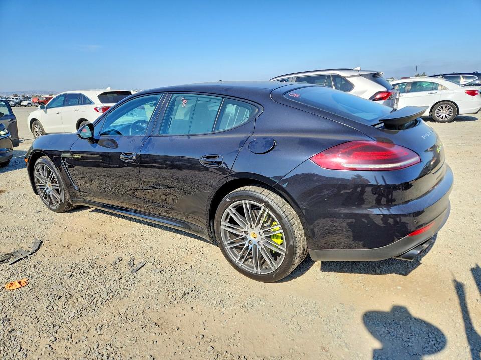 2015 Porsche Panamera VIN WP0AD2A78FL040849 COPART salvage auction — MINOR DENT/SCRATCHES, Mt - Dis/Dlr/Exp Only Clean Title, sold $7,000 on 2026-07-31 (photo 2)