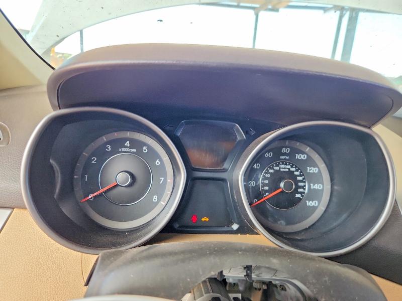 2012 Hyundai Elantra VIN 5NPDH4AE1CH150959 COPART salvage auction — VANDALISM, AZ - CERT OF TITLE - SALVAGE, sold $1,100 on 2026-07-02 (photo 9)