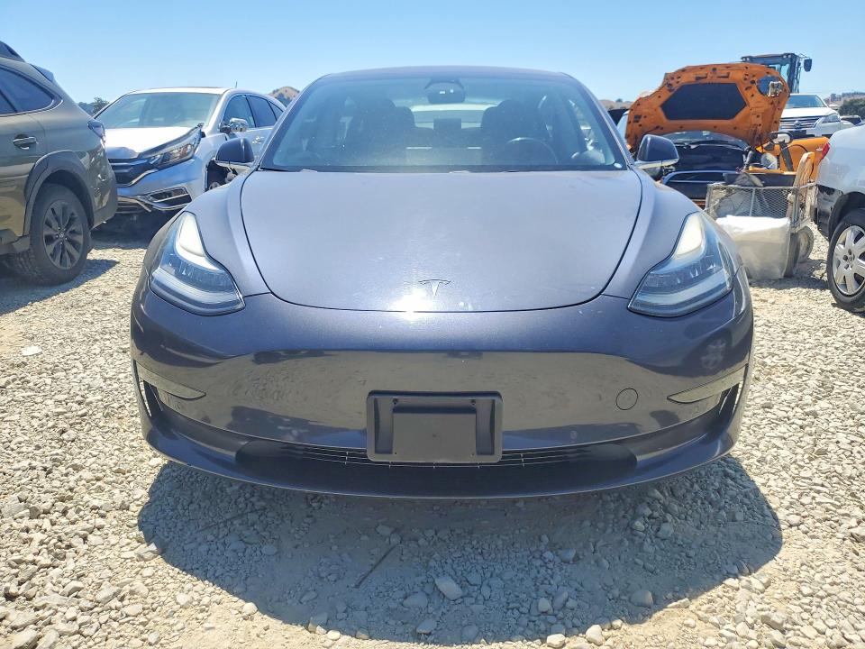 2018 Tesla VIN 5YJ3E1EA6JF033268 COPART salvage auction — REAR END, CA - SALVAGE CERTIFICATE, sold $1,050 on 2026-07-28 (photo 5)