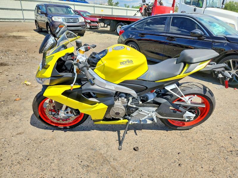 2022 Aprilia VIN ZD4KSUG09NS000112 COPART salvage auction — FRONT END, Pa - Certificate Of Salvage, sold $4,150 on 2026-07-07 (photo 3)