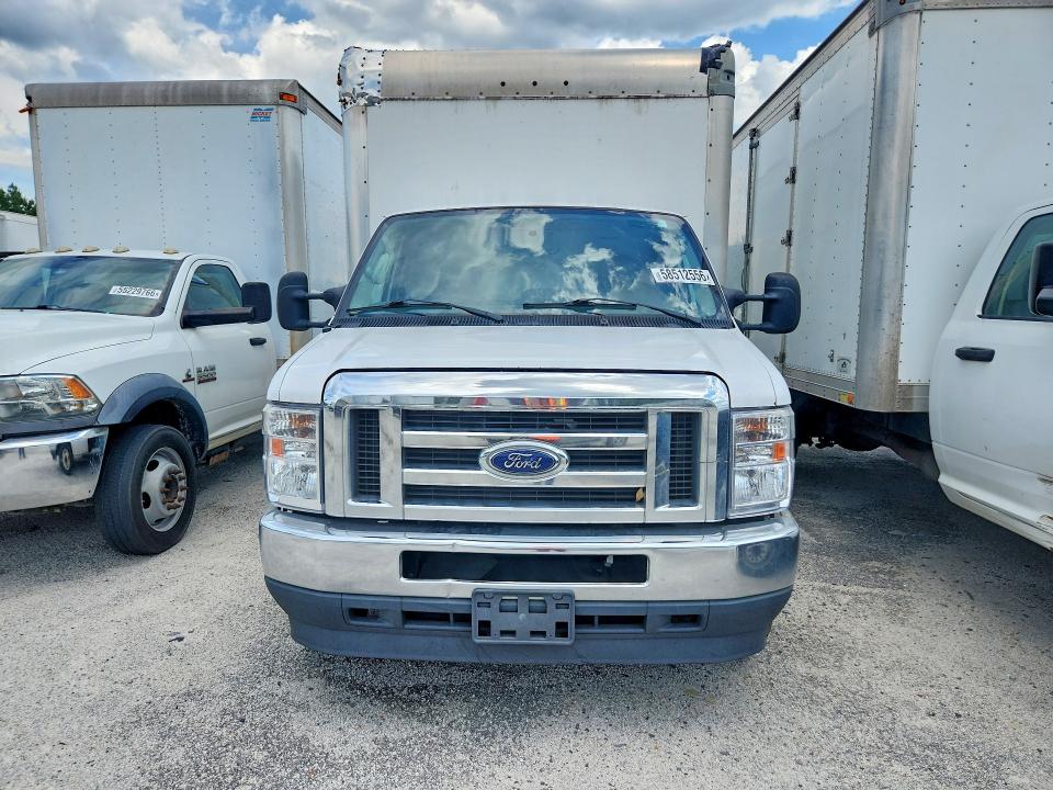 2021 Ford Econoline VIN 1FDXE4FN8MDC25061 COPART salvage auction — MINOR DENT/SCRATCHES, Sc - Certificate Of Title (P), sold $7,300 on 2026-07-29 (photo 5)