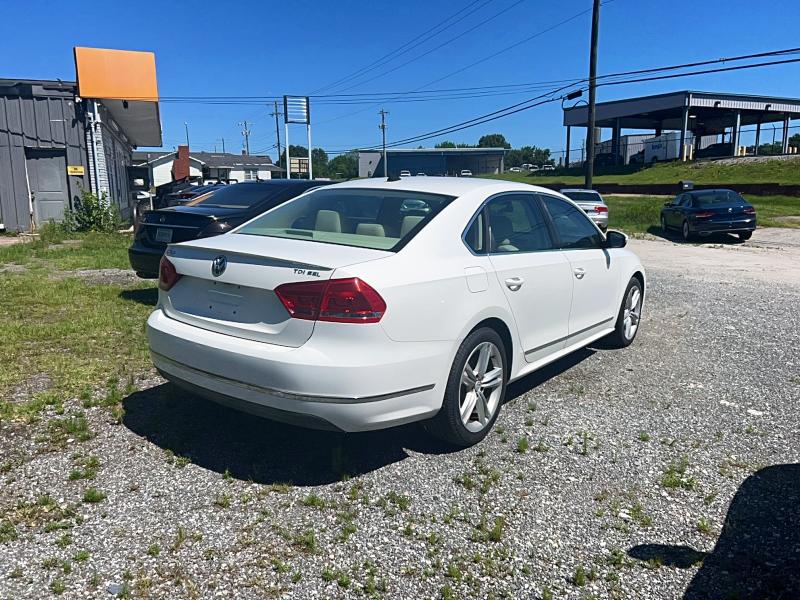 2015 Volkswagen Passat VIN 1VWCV7A32FC003843 COPART salvage auction — NORMAL WEAR, Nj - Certificate Of Title (P), sold $325 on 2026-07-06 (photo 4)