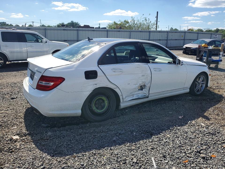 2013 Mercedes-benz C-klasse VIN WDDGF8ABXDR241535 COPART salvage auction — SIDE, Nj - Cert Of Title-Salvage, sold $925 on 2026-07-31 (photo 3)