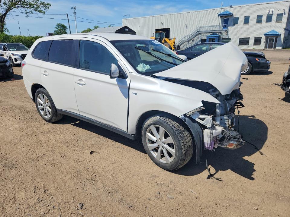 2014 Mitsubishi Outlander VIN JA4JZ3AX6EZ601840 COPART salvage auction — FRONT END, Qc - Gravement Accidente, sold $600 on 2026-07-07 (photo 4)