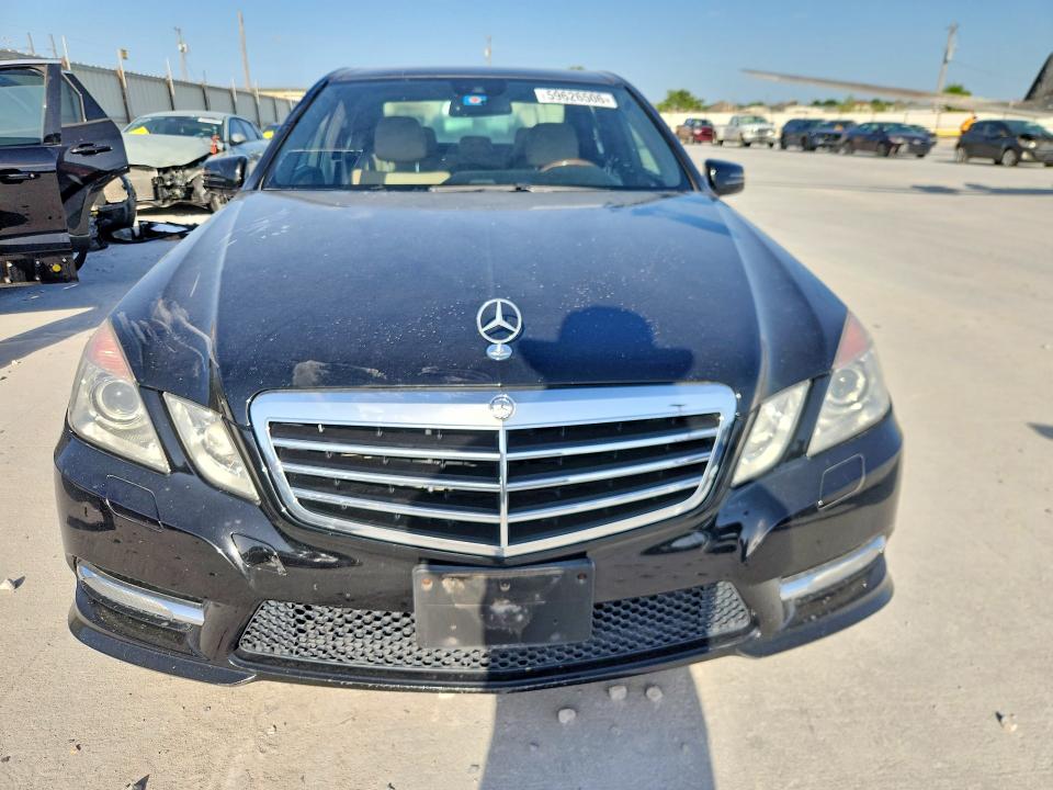 2012 Mercedes-benz E-klasse VIN WDDHF5KB8CA555537 COPART salvage auction — SIDE, TX - SALVAGE VEHICLE TITLE, sold $3,650 on 2026-07-31 (photo 5)